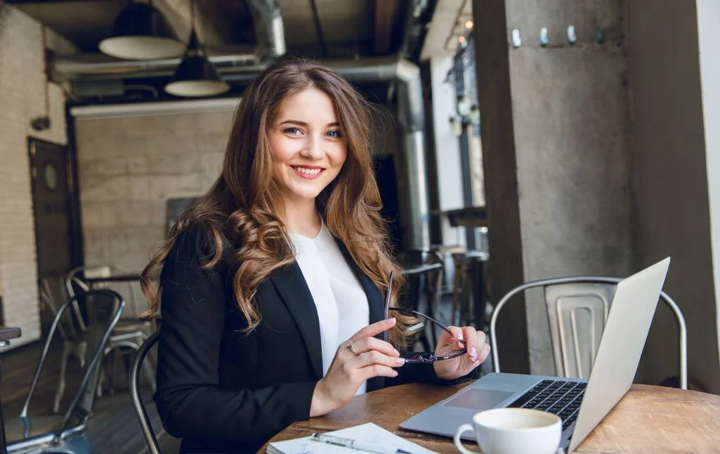 How To Increase Student Enrollment: 5 Omnichannel Marketing Strategies That Boost Program Visibility